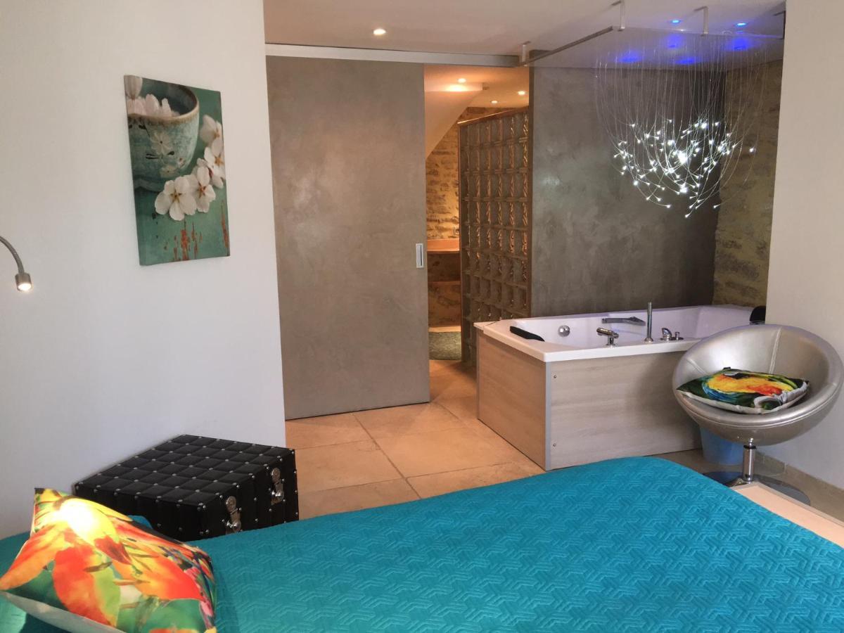 Les Chambres Du Vieux Bistrot Cabrieres-d'Avignon Ngoại thất bức ảnh