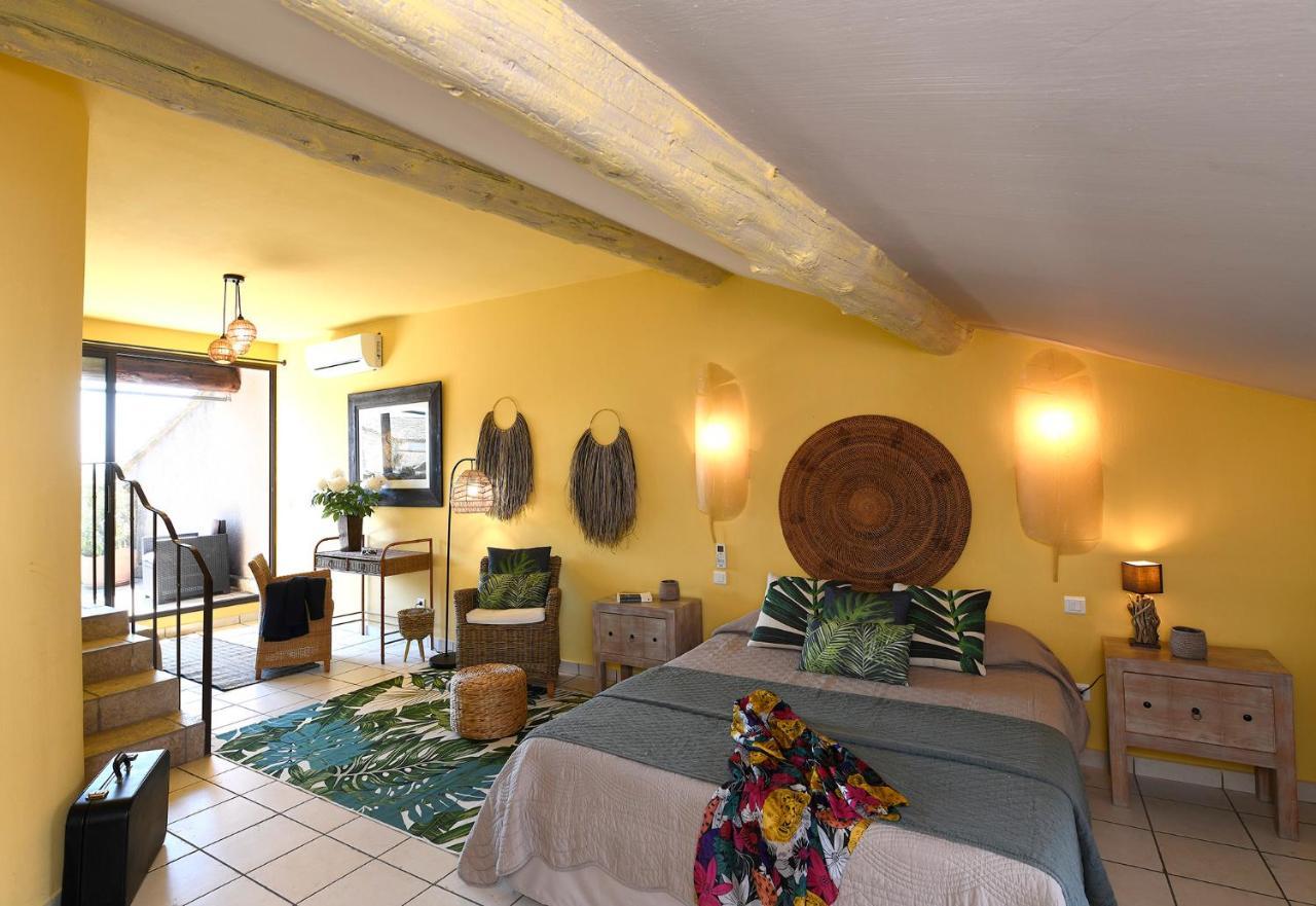 Les Chambres Du Vieux Bistrot Cabrieres-d'Avignon Ngoại thất bức ảnh