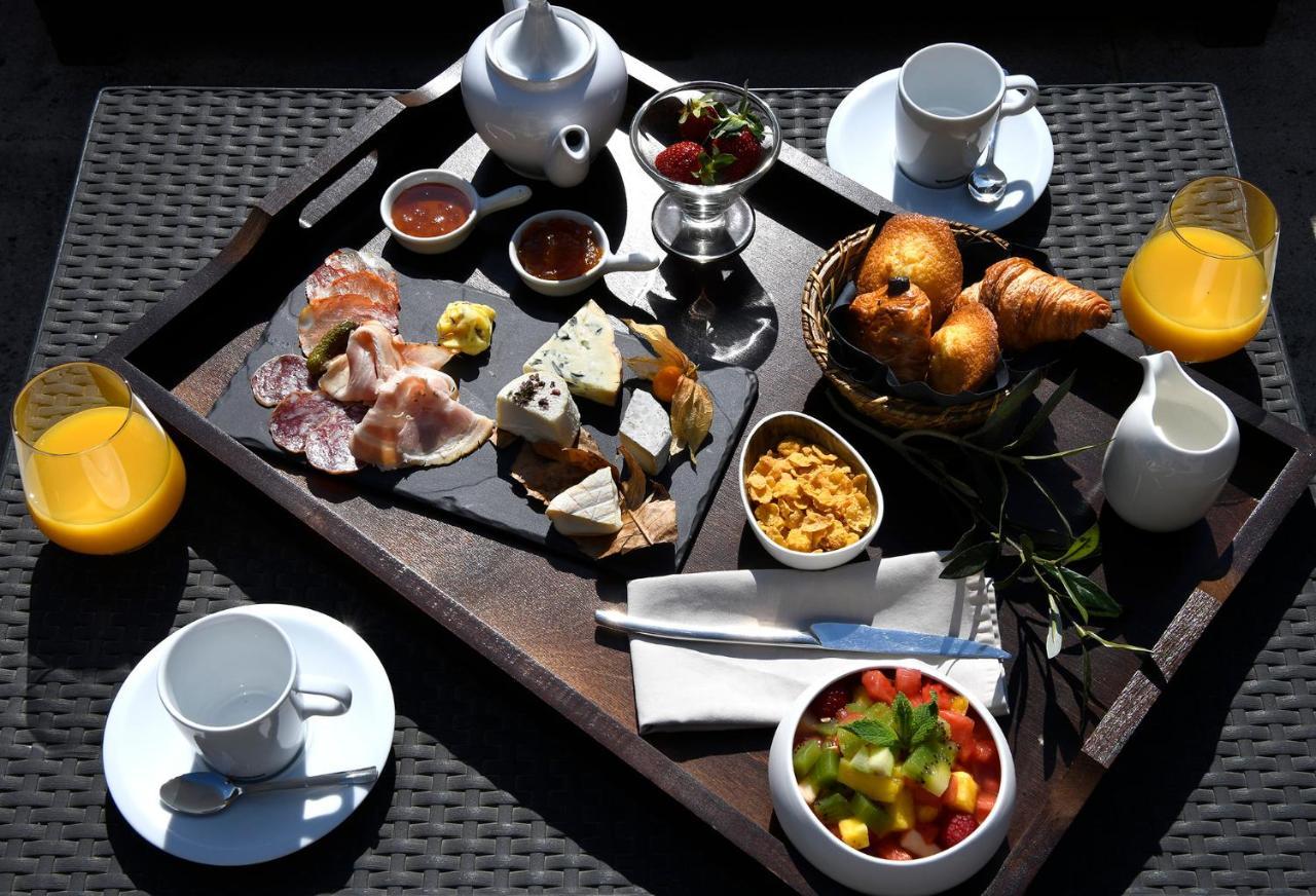 Les Chambres Du Vieux Bistrot Cabrieres-d'Avignon Ngoại thất bức ảnh