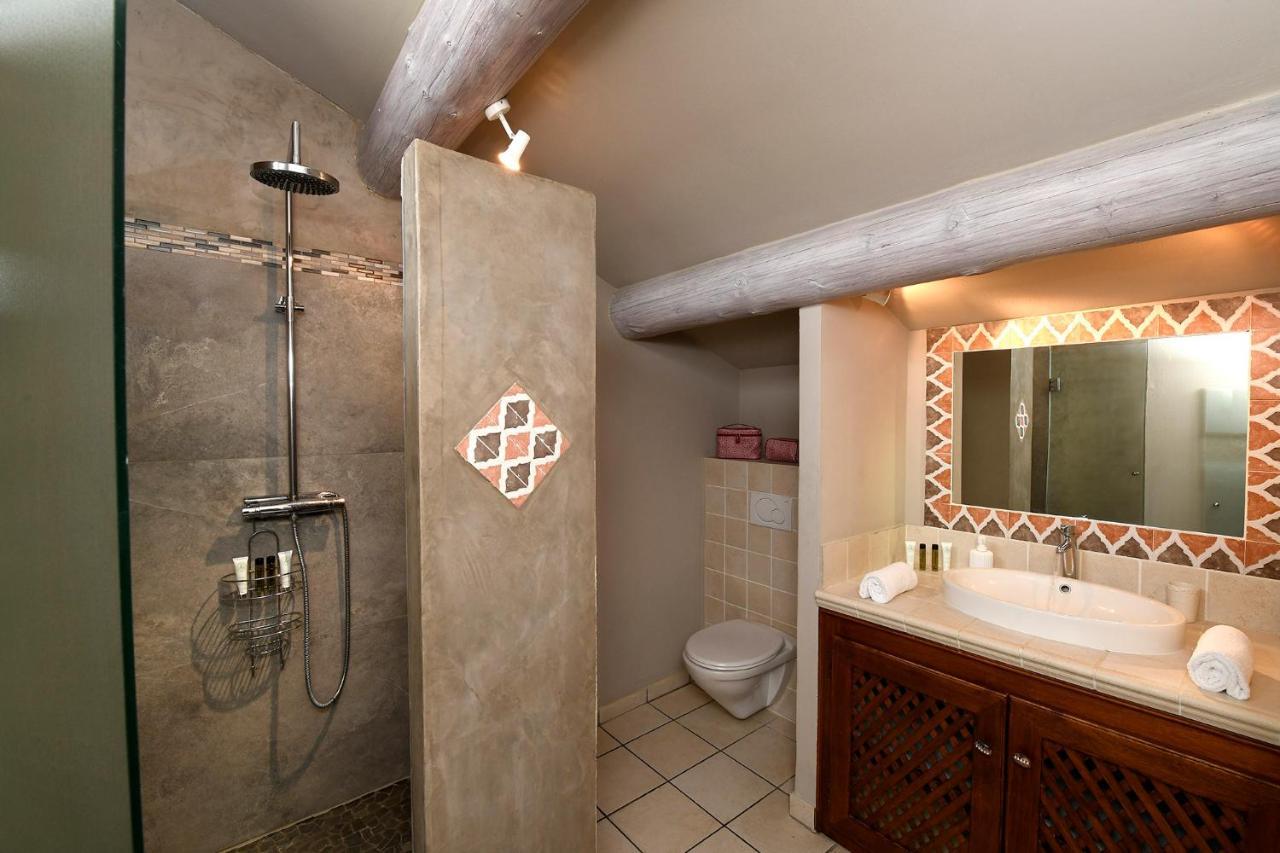 Les Chambres Du Vieux Bistrot Cabrieres-d'Avignon Ngoại thất bức ảnh