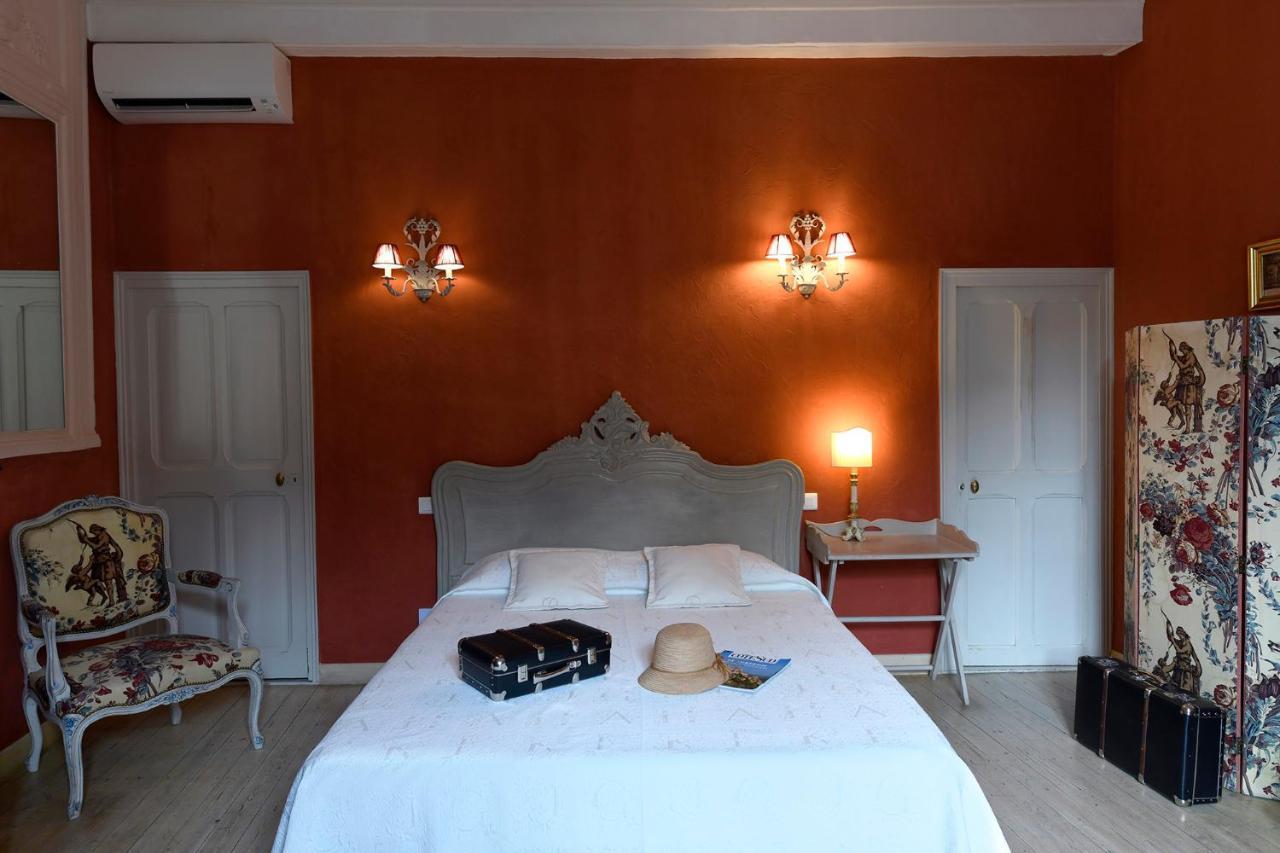 Les Chambres Du Vieux Bistrot Cabrieres-d'Avignon Ngoại thất bức ảnh