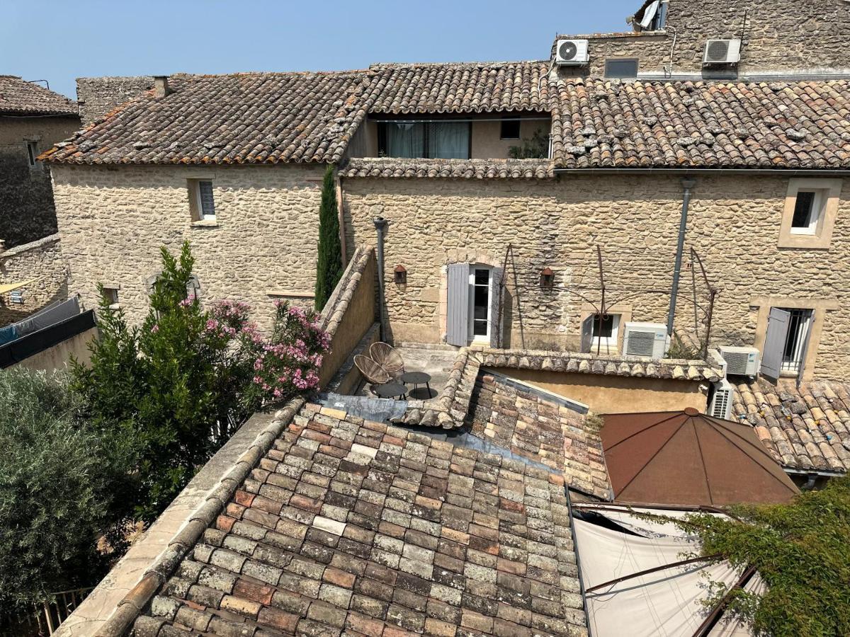 Les Chambres Du Vieux Bistrot Cabrieres-d'Avignon Ngoại thất bức ảnh